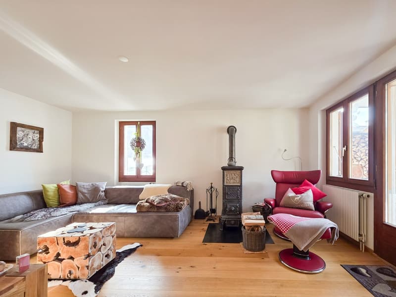 Charming 4-room chalet in a quiet location in Kandersteg (10)