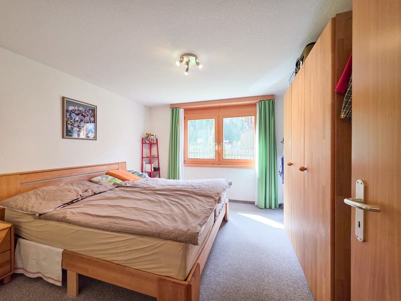 Attractive 3.5-room ground-floor apartment in a two-family house in Kandersteg (12)