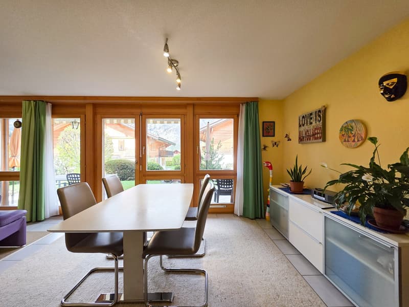 Attractive 3.5-room ground-floor apartment in a two-family house in Kandersteg (9)
