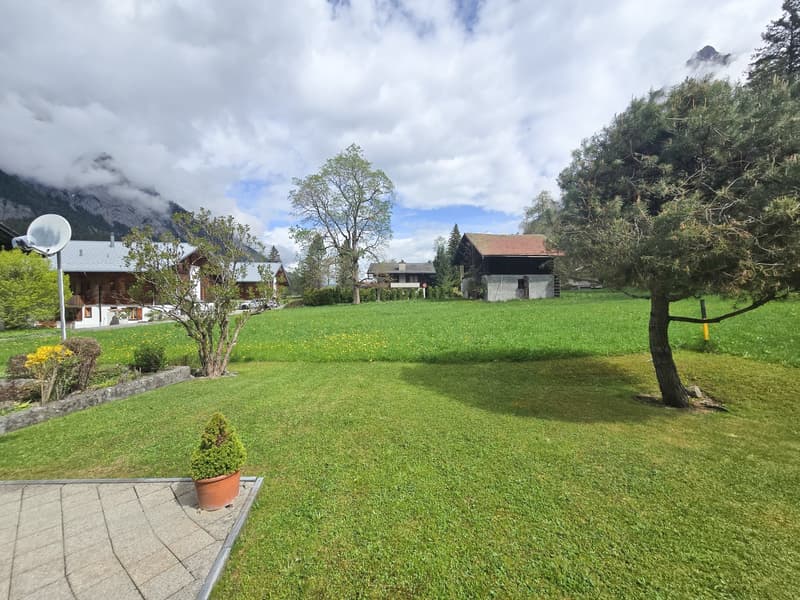 Attractive 3.5-room ground-floor apartment in a two-family house in Kandersteg (27)
