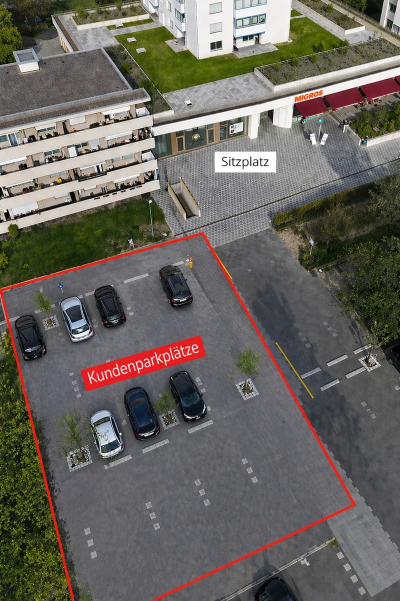 Spazio commerciale attraente con grande facciata vitrea a Spreitenbach (2)