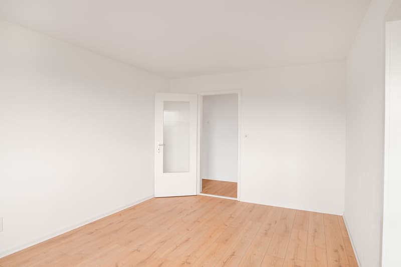 Totalsaniert 2- Zimmerwohnung in Spreitenbach zu vermieten! (4)