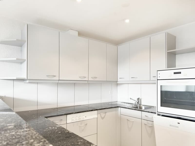 Appartamento soleggiato 3.5 locali 80 m² con balcone, 19 m² stanza da lavoro/studio e posto auto (12)
