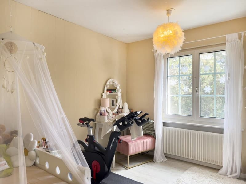 Detached 6-room single-family house in country house style with swimming pool and garage as well as 3-4 outdoor parking spaces (19)