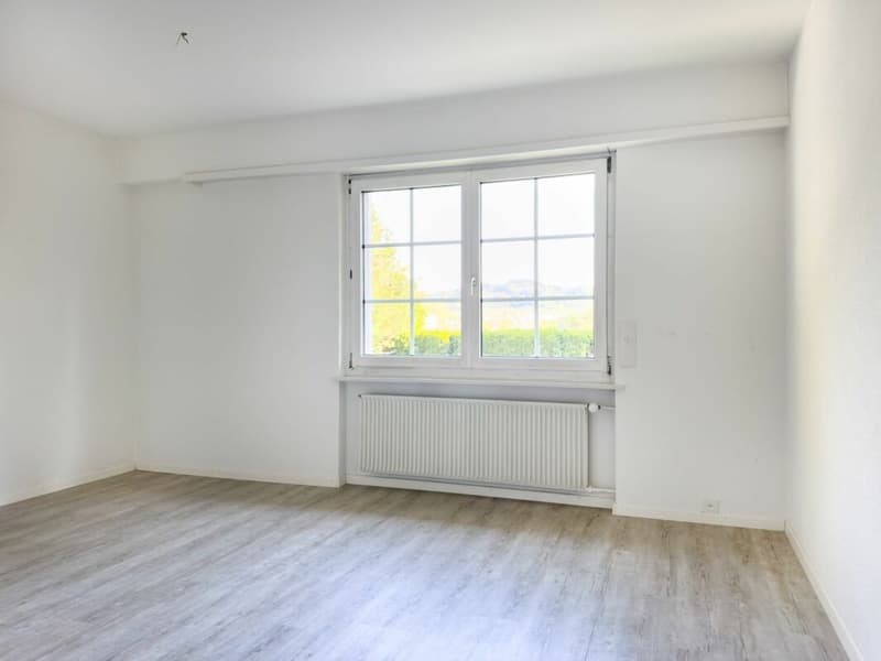 Detached 6-room single-family house in country house style with swimming pool and garage as well as 3-4 outdoor parking spaces (15)