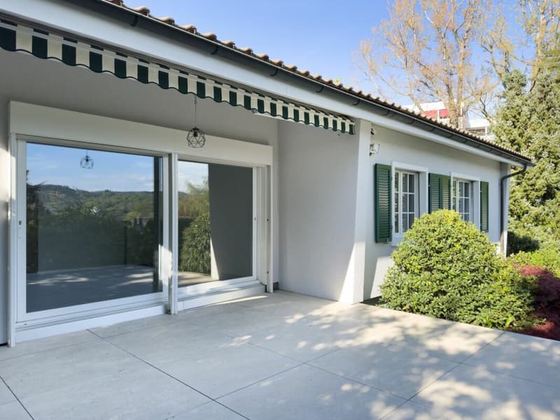 Detached 6-room single-family house in country house style with swimming pool and garage as well as 3-4 outdoor parking spaces (26)