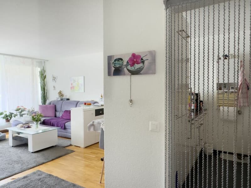 Cozy 3-room apartment with balcony, cellar and parking space (3)