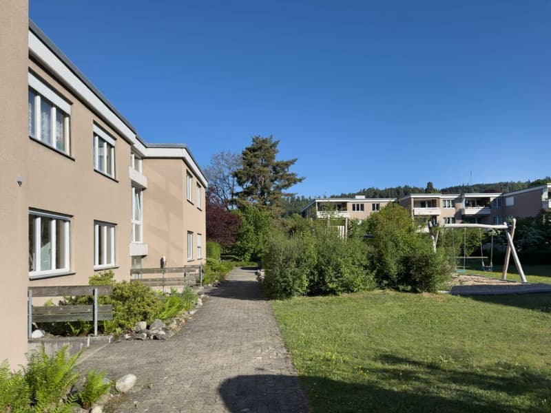 Sunny 3.5-room apartment 80 m² with balcony, 19 m² hobby room/studio and parking space (25)