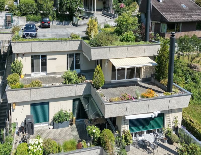 Grosszügiges und bequemes Wohnen auf einer Ebene an sonniger und unverbaubarer Aussichtslage (24)