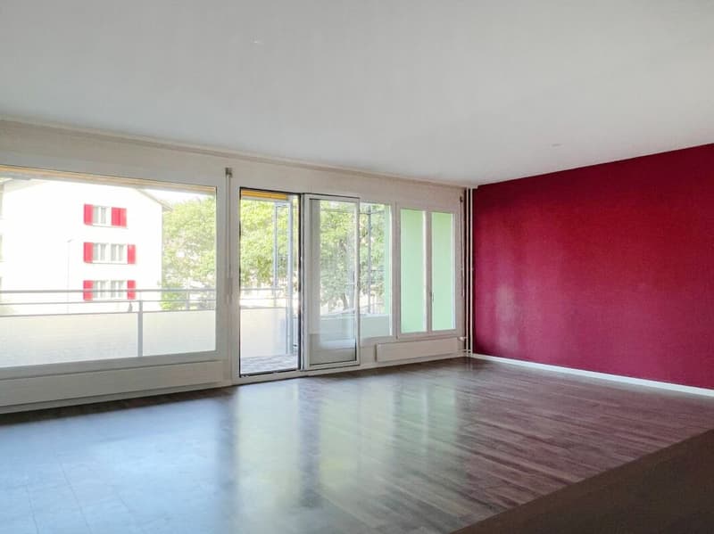 Sunny 3.5-room apartment with balcony, cellar and parking space (7)
