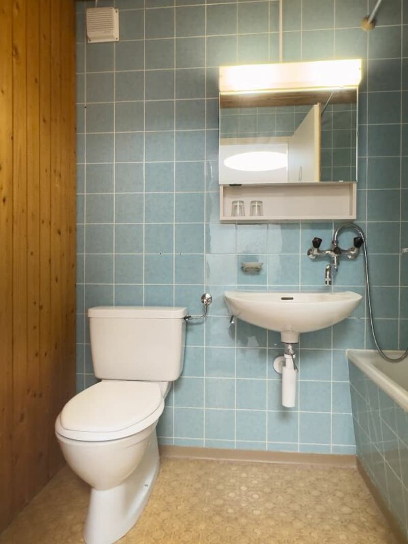 3.5-room row house, originally 4.5 rooms, with low-maintenance surroundings, single garage, and beautiful view location at the gate to the city of Thun (12)