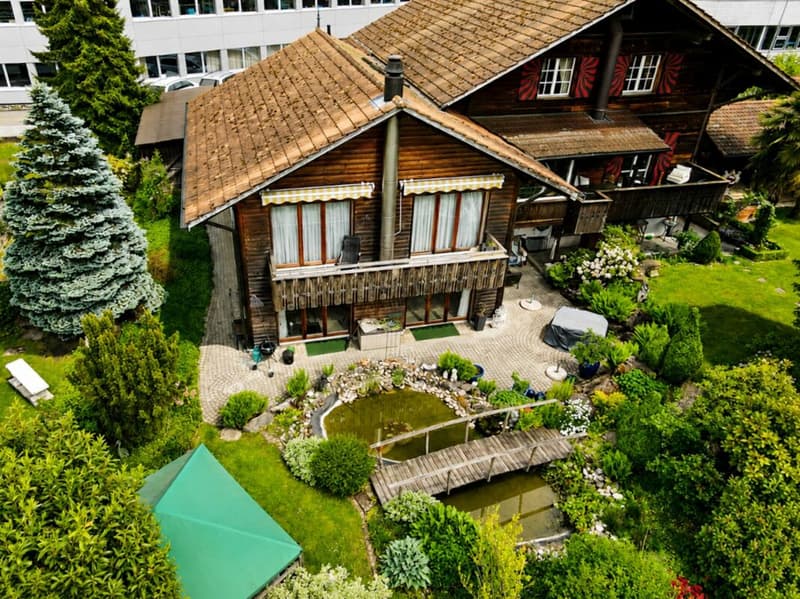 Casa semidetached di 4,5 locali in una meravigliosa zona residenziale a Burgdorf (1)