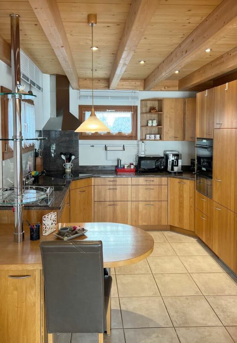 Casa semidetached di 4,5 locali in una meravigliosa zona residenziale a Burgdorf (6)