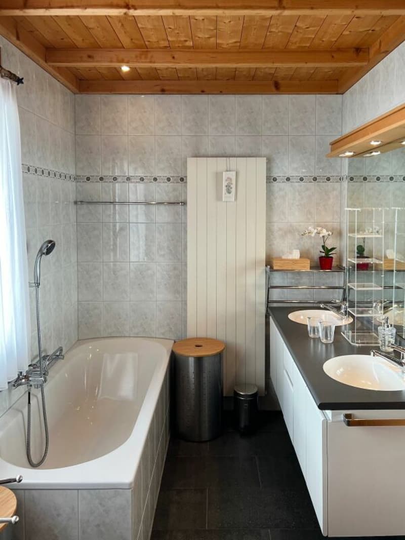 Casa semidetached di 4,5 locali in una meravigliosa zona residenziale a Burgdorf (14)