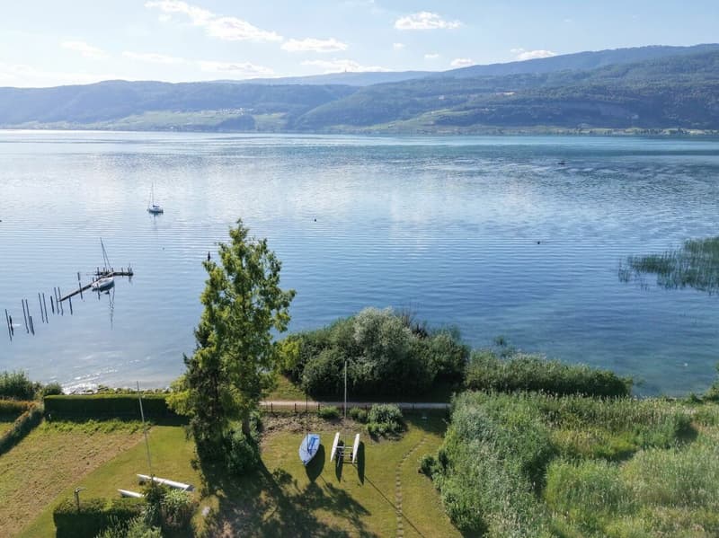 Ampio terreno edificabile sul lago di Bienne con potenziale. Prima e seconda casa possibile! (4)