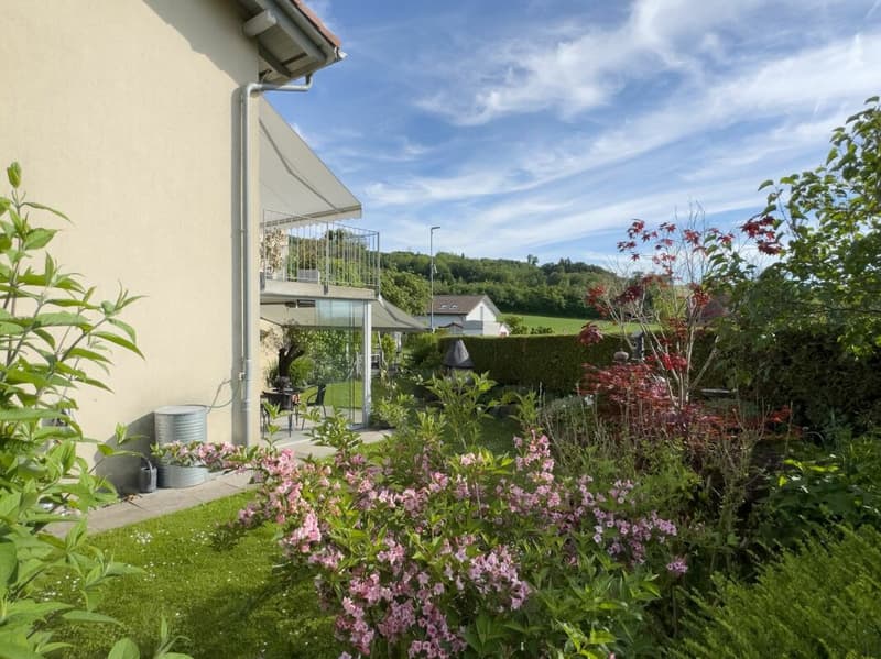 Casa a schiera unifamiliare di 5,5 locali con area esterna a bassa manutenzione, parcheggio esterno e carport (26)