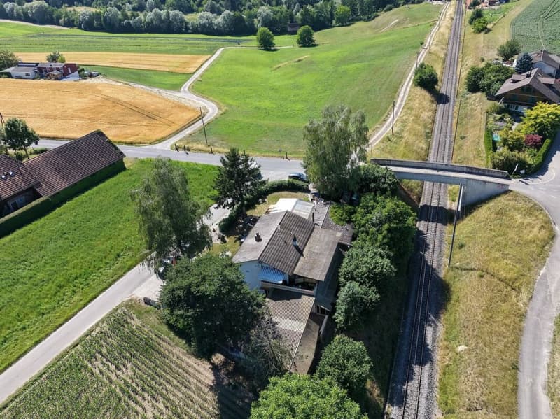 Detached 6.5-room single-family house with winter garden, workshop, and versatile outbuildings (24)