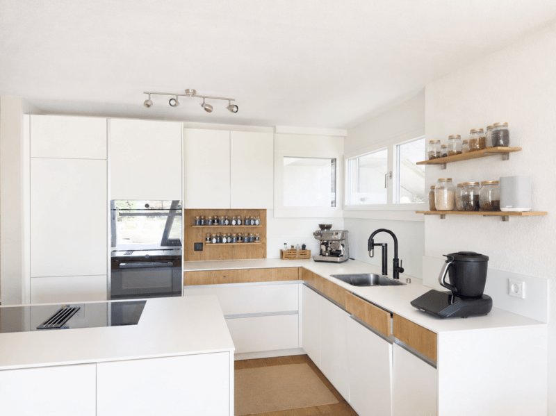 Von Grund auf erneuert, bis ins Detail hochwertig ausgebaut! Ein aussergewöhnliches Terrassenhaus mit über 112 m² Sonnenterrasse (9)