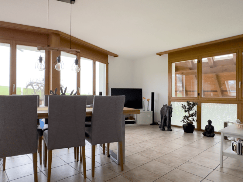 Grosszügige 3.5-Zimmerwohnung in ländlicher Umgebung mit Balkon und Gartenanteil (6)