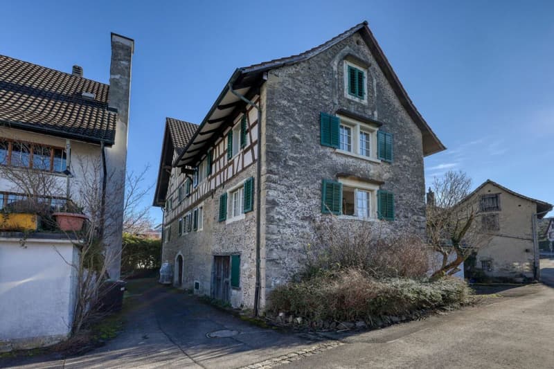 Casa residenziale storica con possibilità di sviluppo (2)