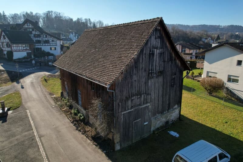 Trotte mit Umbaupotenzial zum Traumhaus (3)