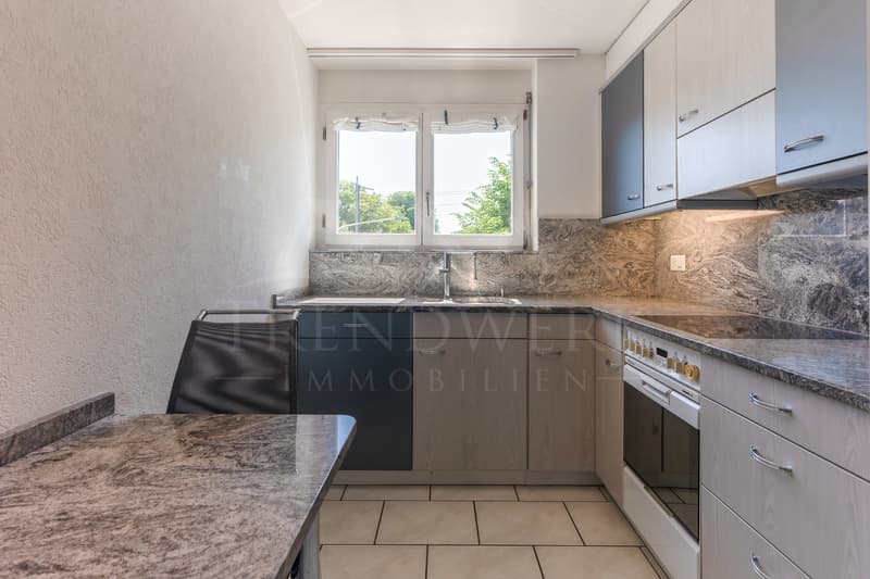 Offene 3.5-Zimmer-Dupplexwohnung mit sonnigem Balkon in Gasel (7)