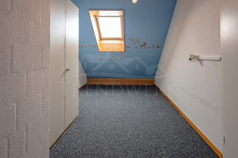 Offene 3.5-Zimmer-Dupplexwohnung mit sonnigem Balkon in Gasel (10)