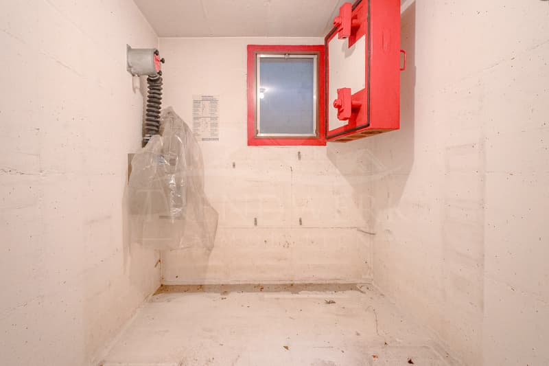 4-Bedroom Semi-Detached House with Sunny Garden and Garage in Worb (11)
