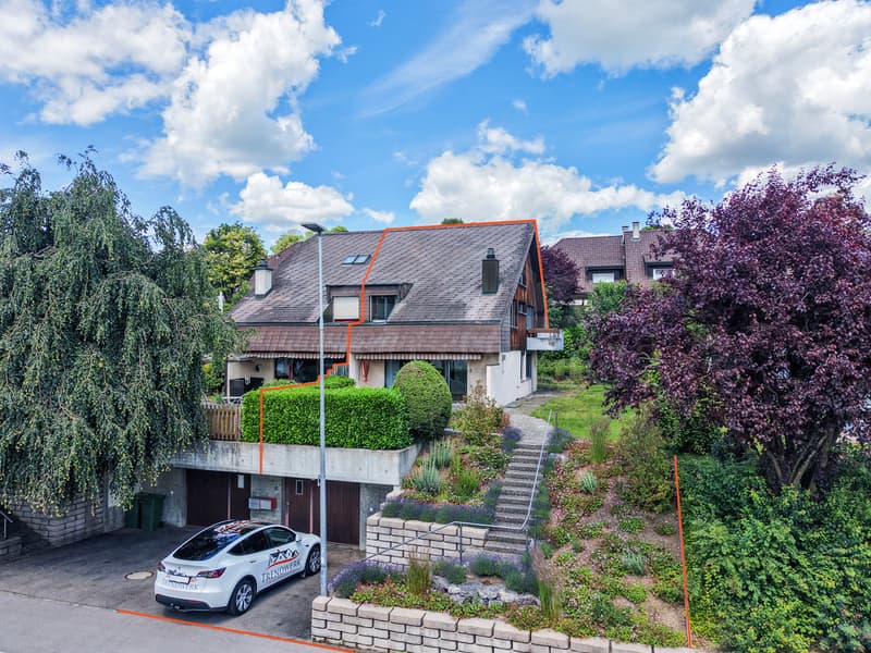 4-Bedroom Semi-Detached House with Sunny Garden and Garage in Worb (1)