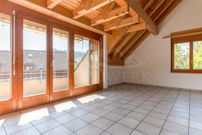 Helle 5.5-Zimmer-Maisonette-Wohnung mit Alpenblick in Freimettigen (3)
