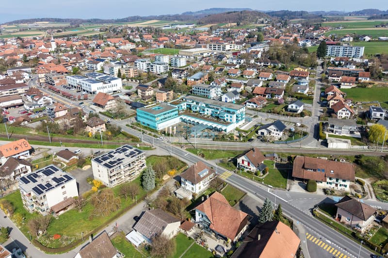 Zentrale 4½-Zimmer-Wohnung mit Eigentumsstandard in Kerzers (2)