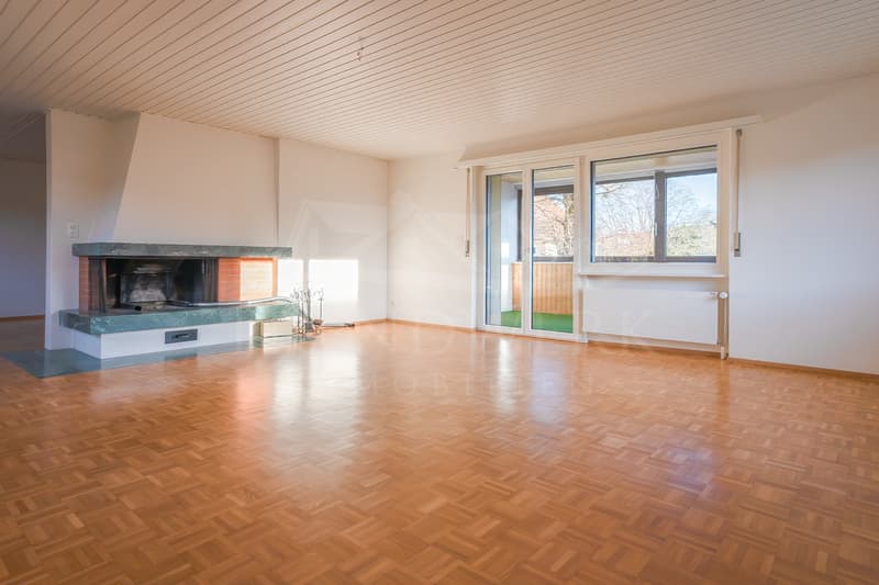 Ruhig gelegenes und helles 6-Zimmer-Einfamilienhaus in Ueberstorf (3)