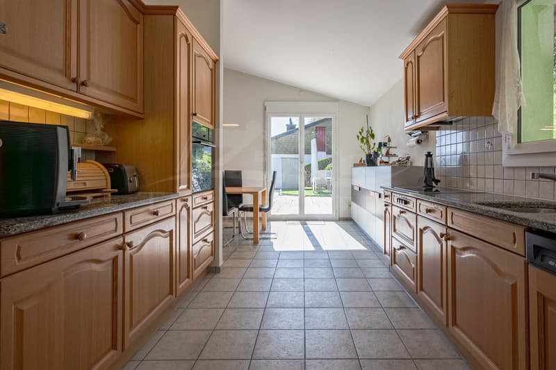Schönes 5.5-Zimmer Einfamilienhaus mit Blick auf die Aare in Trimbach (3)