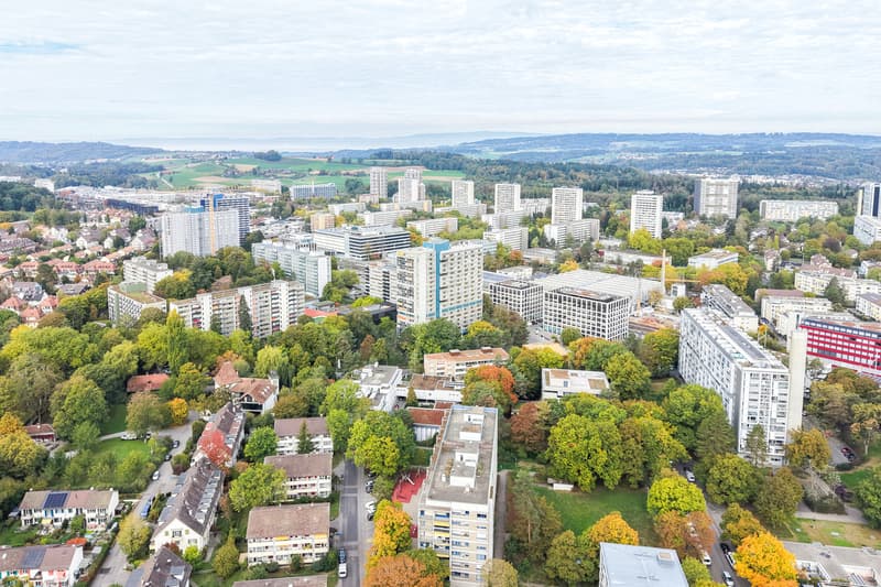 4.5-Zimmer-Eigentumswohnung mit wunderbarer Weitsicht in Bümpliz (2)