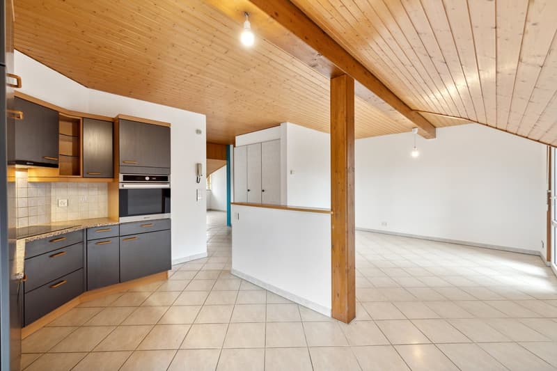 Prächtige 3.5-Zimmer-Wohnung in sehr gutem Zustand! (8)