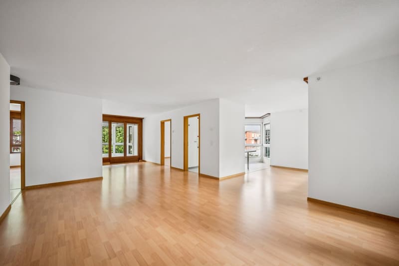 Bright 4.5-room apartment on the 1st floor in a central location in Meiringen (1)