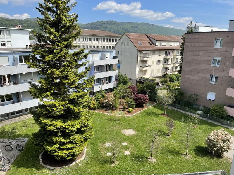 Appartement de 3,5 pièces fraîchement rénové au 3e étage à Biel (11)