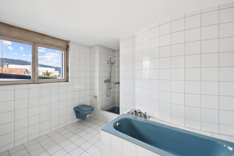 Appartamento di 4,5 locali ristrutturato con comfort moderno e balcone soleggiato (5)