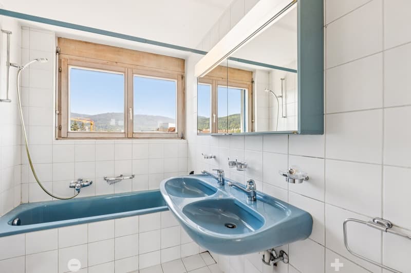 Prachtvolle 5,5-Zimmer-Wohnung mit großer Terrasse und freier Sicht in Biel (7)