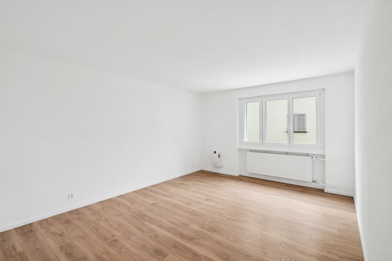 Charming 2.5-room apartment with garden seating area - Living in new quality (3)