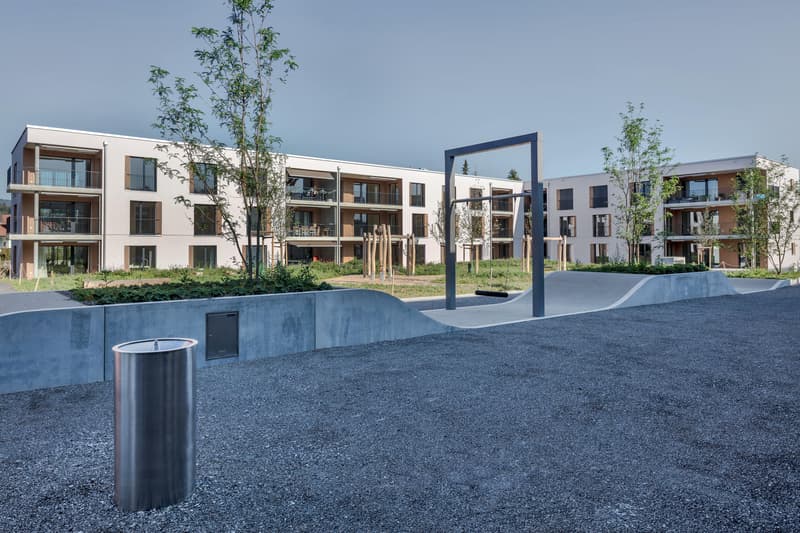Locaux de bricolage et de loisirs à louer à Mönchaltorf (1)