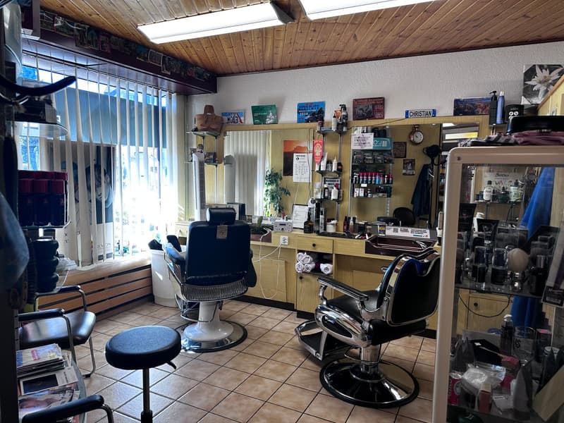 Hairdressing salon with business capital and kiosk for sale – Turnkey business with customer base (6)
