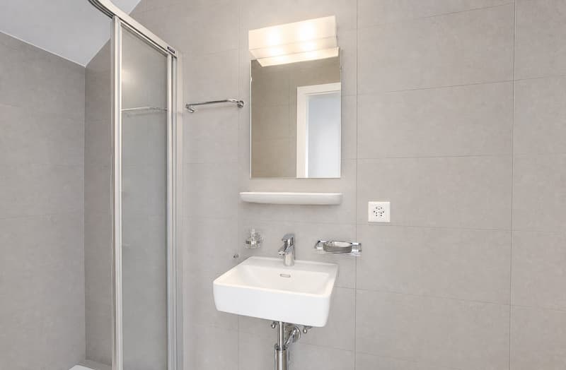 En exclusivité - Spacieux et lumineux duplex récent de 3.5 pièces avec vue partielle sur le lac (13)