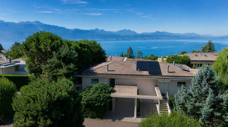 Seltenes Doppelhaus mit atemberaubendem Blick auf den See, im Herzen einer Wohngegend (2)