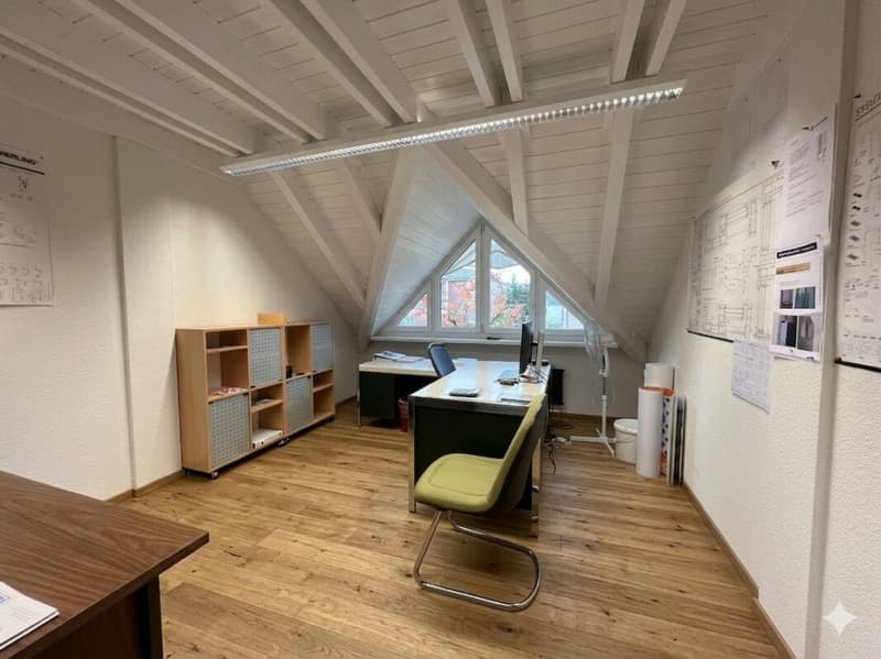 Büro 4, KI