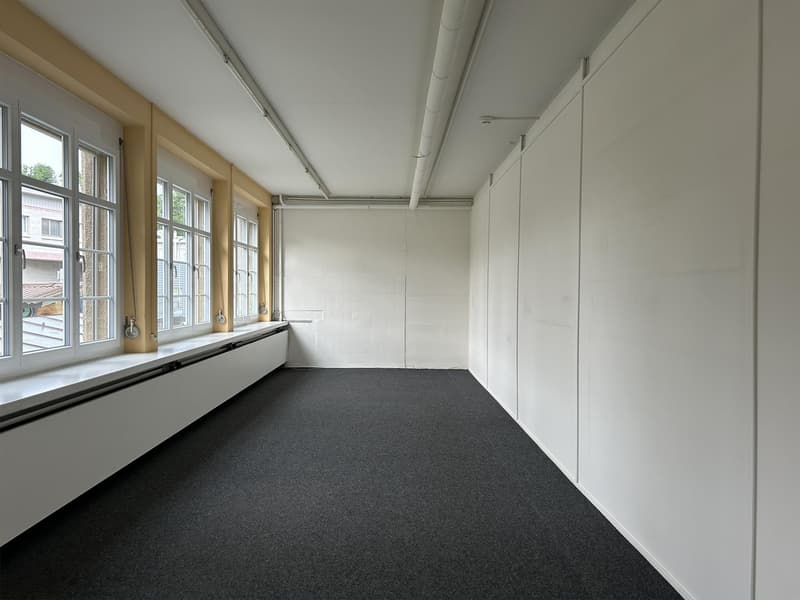 Büro links