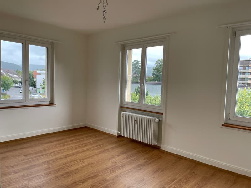 Zimmer geradeaus