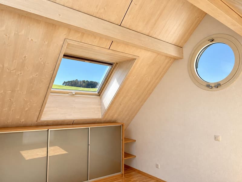 Schlafzimmer Dachgeschoss mit Dachfenster