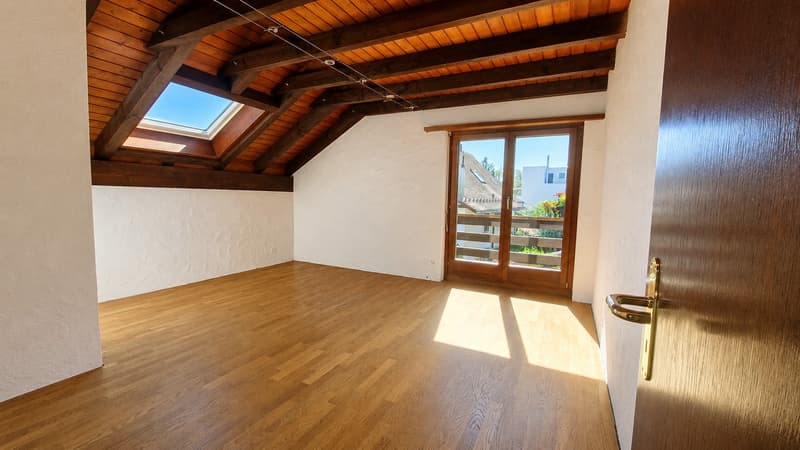 Charming 5.5-room semi-detached house in country house style with versatile usage possibilities (8)