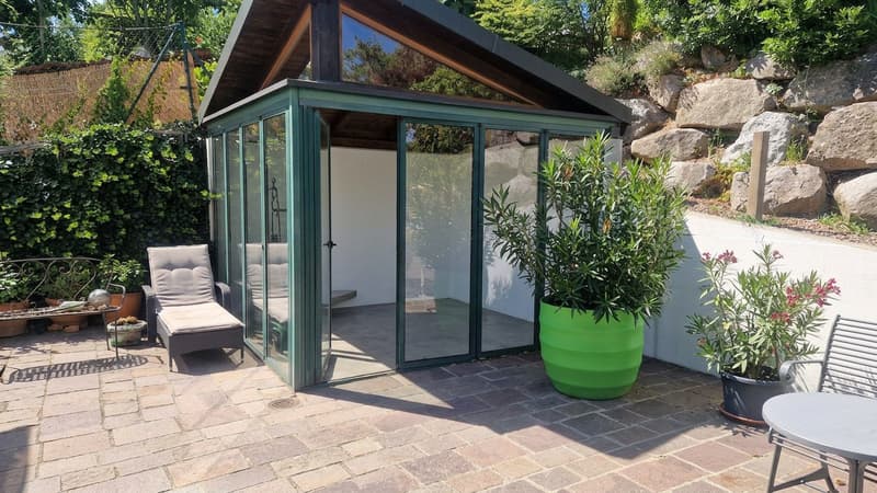Charming 5.5-room semi-detached house in country house style with versatile usage possibilities (12)